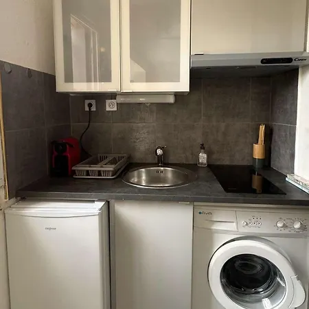 T2 Climatise Avec Parking Prive, Jardinet, A 900m De La Roquille - Fr-1-607-202 Apartment *